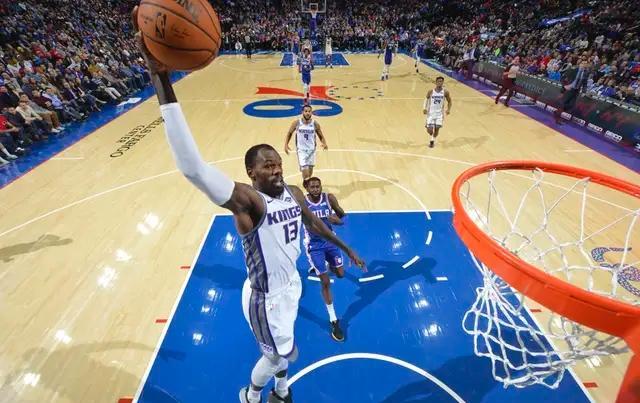 都灵前锋集体哑火,错失单刀机会葬送整场努力  都灵前锋集体哑火,错失单刀机会葬送整场努力